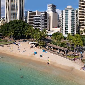 Aston Waikiki Circle Hotel